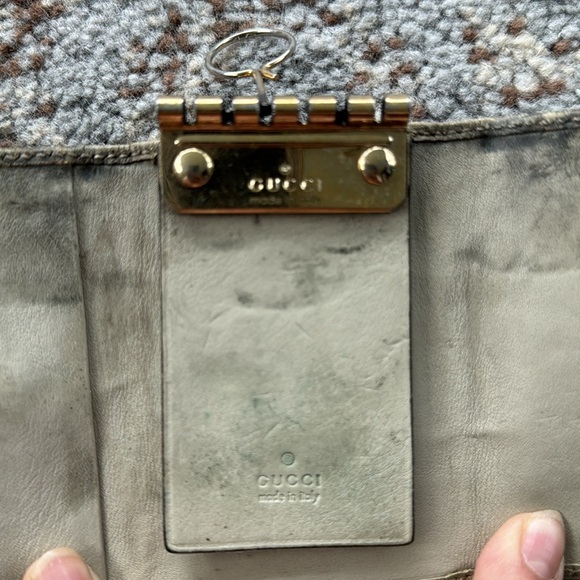 GUCCI Heart Leather Embossed 6 Key Holder Guccissima Beige Gold - Picture 5 of 7